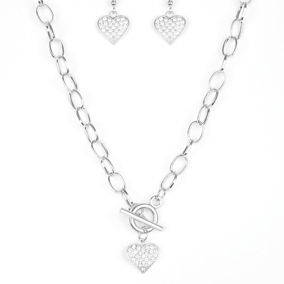 Paparazzi Jewelry - Harvard Hearts - White Rhinestone Necklace Set Paparazzi Jewelry - Harvard Hearts - White Rhinestone Necklace Set